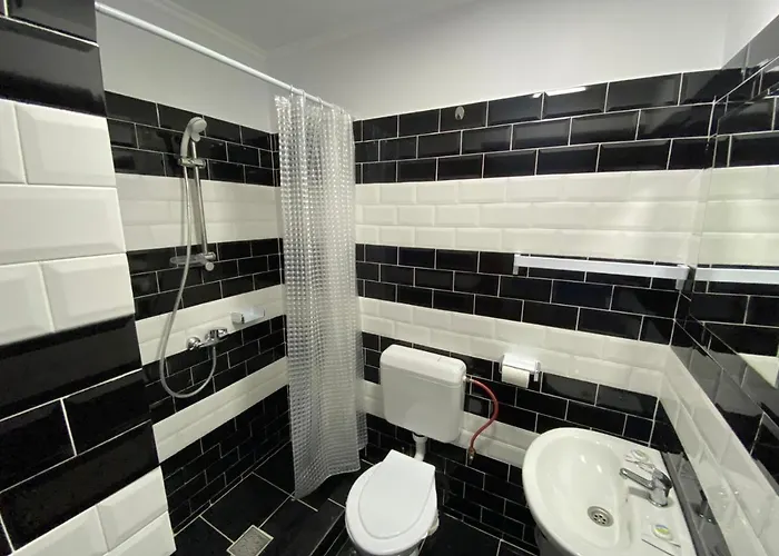 Cool Breeze - Mamaia Nord Гостевой дом 3*