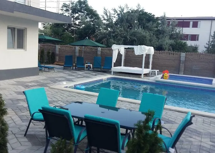 Cool Breeze - Mamaia Nord Гостевой дом Нэводари