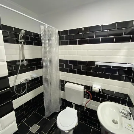 Cool Breeze - Mamaia Nord Guest house *