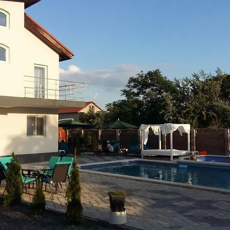 Cool Breeze - Mamaia Nord Pensión 3*